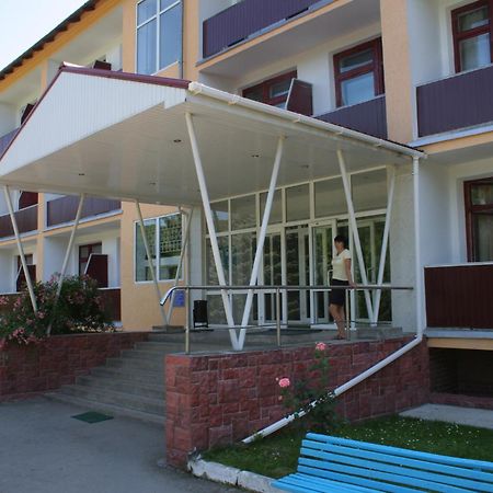 Санаторій Збруч Hotell Satanov Exteriör bild