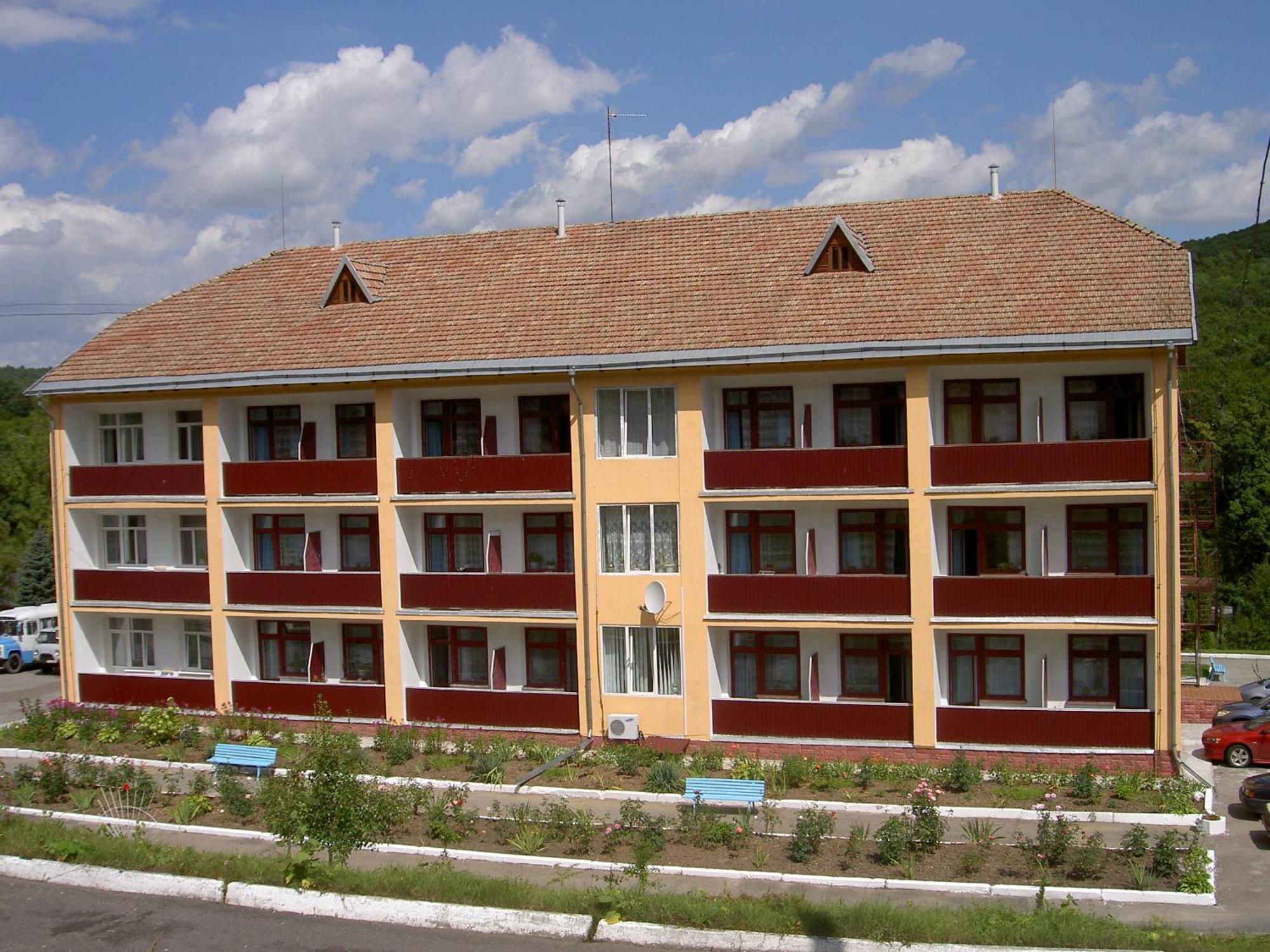 Санаторій Збруч Hotell Satanov Exteriör bild